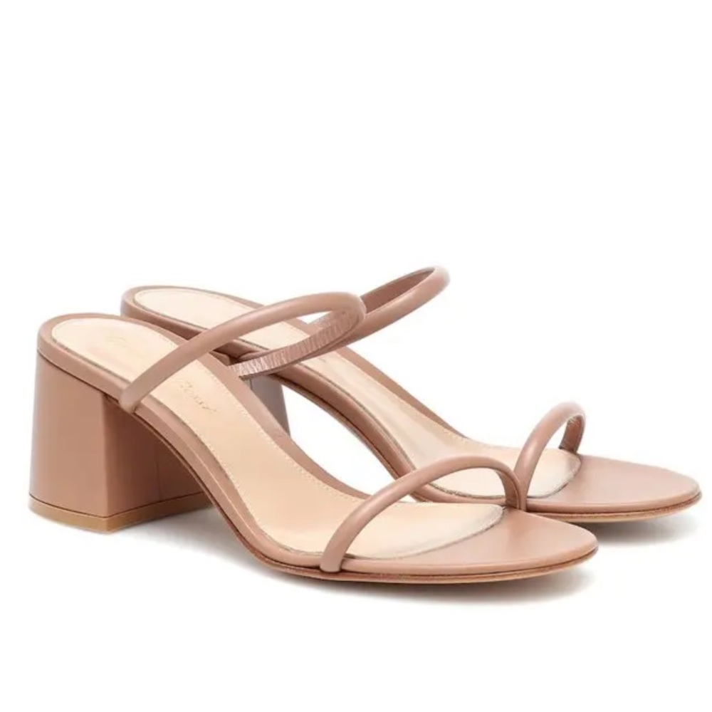 Gianvito Rossi Byblos Leather Mules in Nude size 36